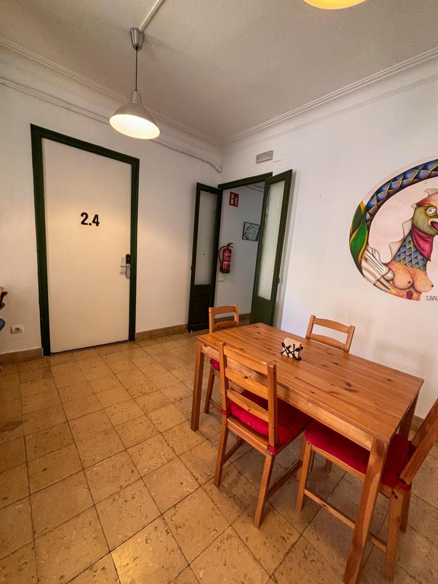 Tarragona Hostel Exterior photo