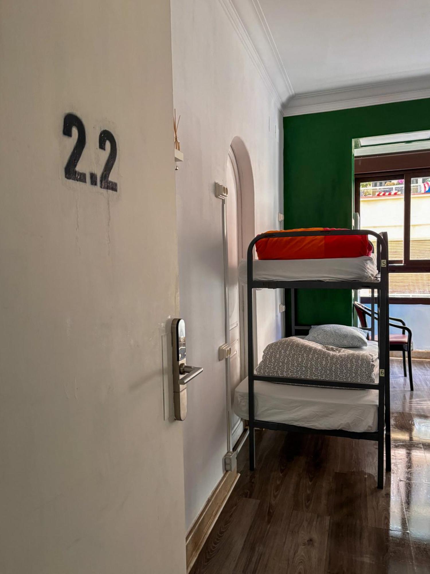 Tarragona Hostel Exterior photo