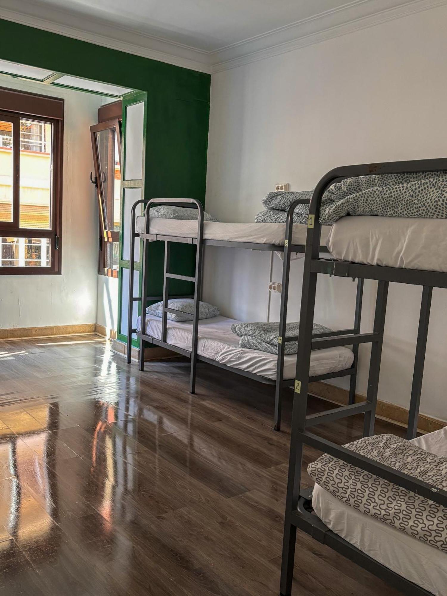 Tarragona Hostel Exterior photo