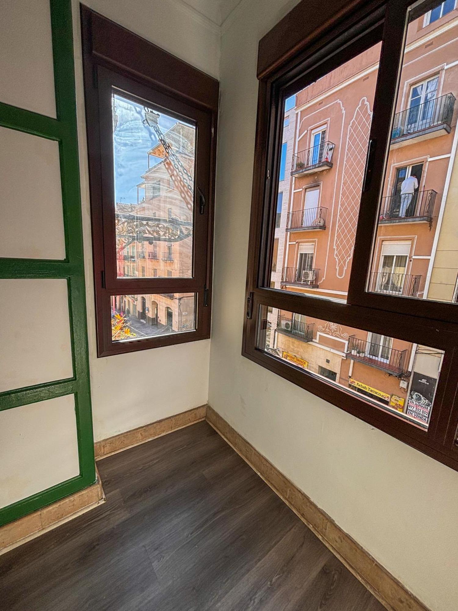 Tarragona Hostel Exterior photo