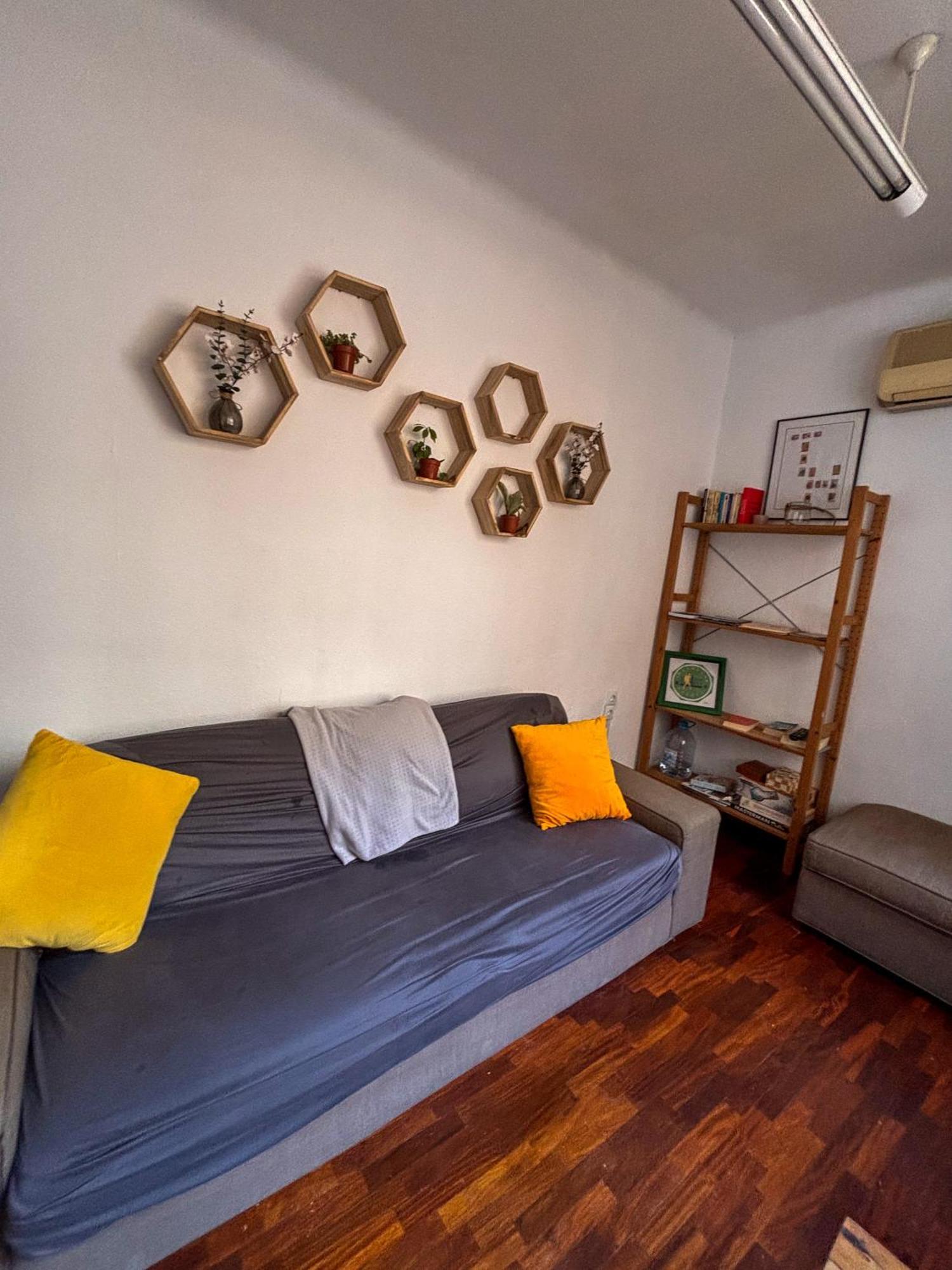 Tarragona Hostel Exterior photo