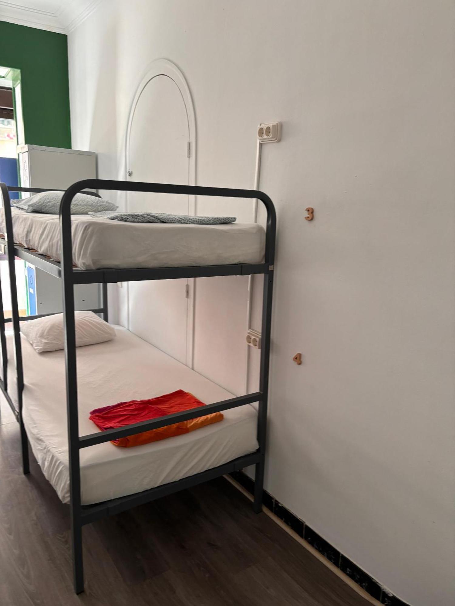Tarragona Hostel Exterior photo